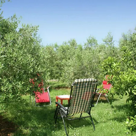 Tatil Evi Spacious Near Sea In